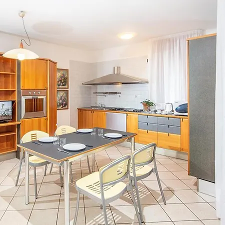 Cattel Apartament *